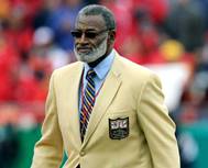 Pro Football Hall Of Famer Bobby Bell Is A Member Of Alpha Phi